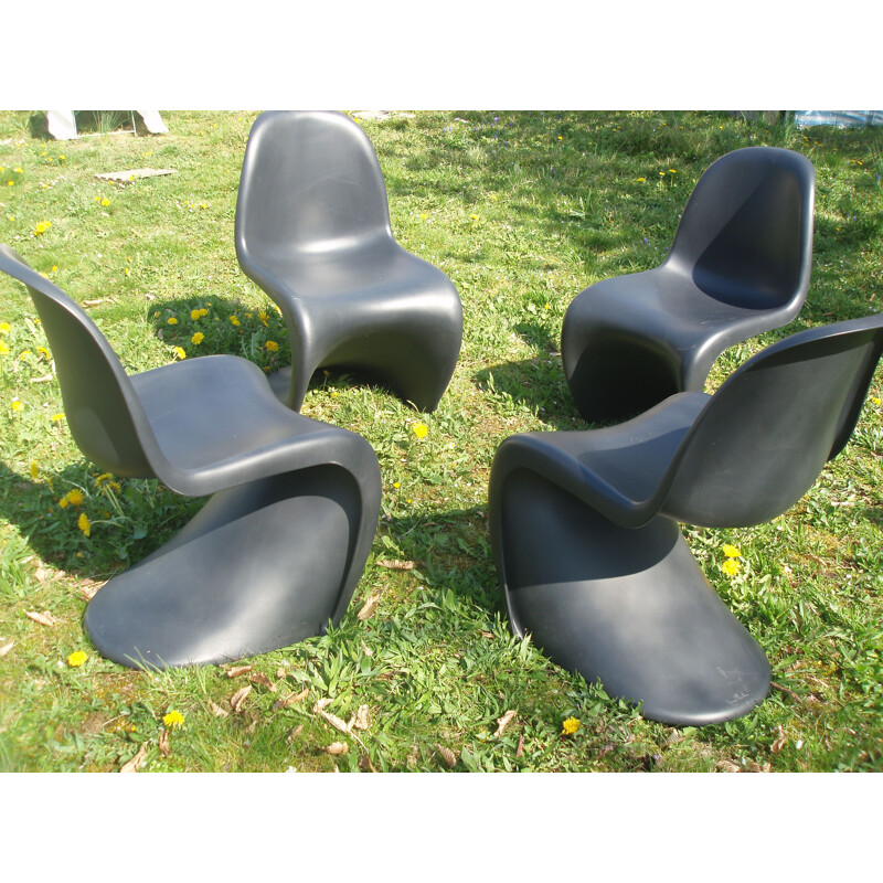 Set of 6 vintage black chairs for Vitra in polycarbonate