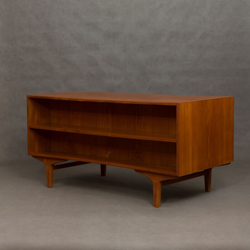 Vintage danish desk in teakwood 1950