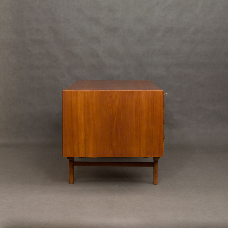 Vintage danish desk in teakwood 1950