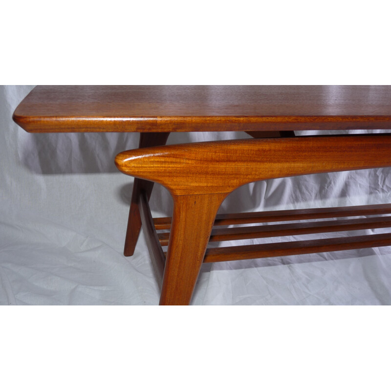 Scandinavian coffee table in mahogany - 1970s