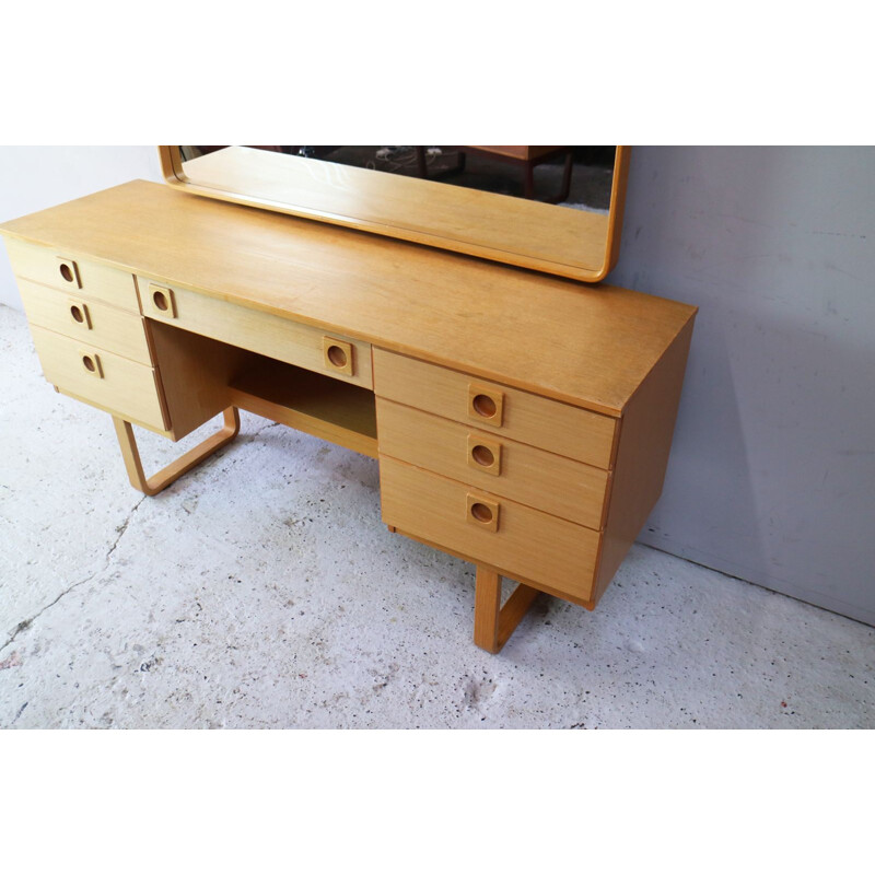 Vintage dressing table by Meredrew 1970s