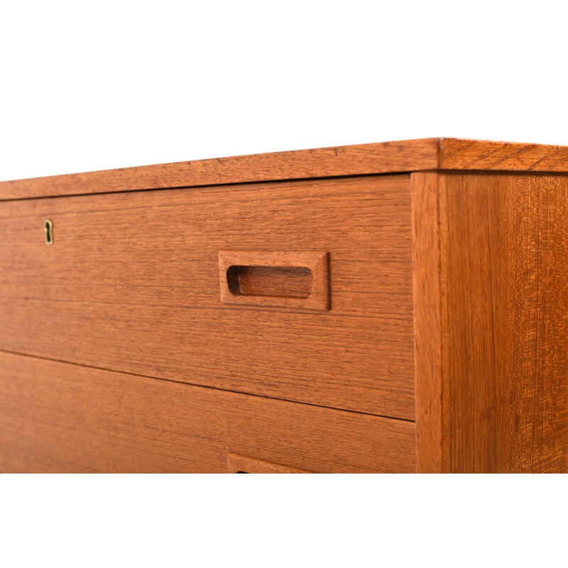 Vintage danish sideboard in teak with 8 drawers,1960