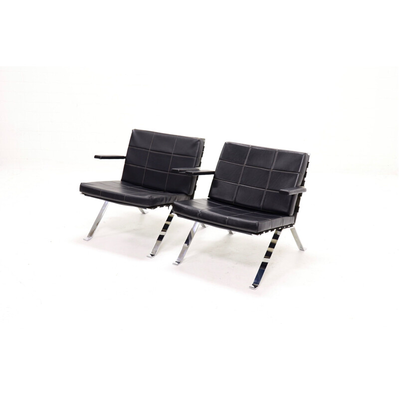 Vintage pair of armchairs by Hans Eichenberger for Girsberger, model 1600,1960