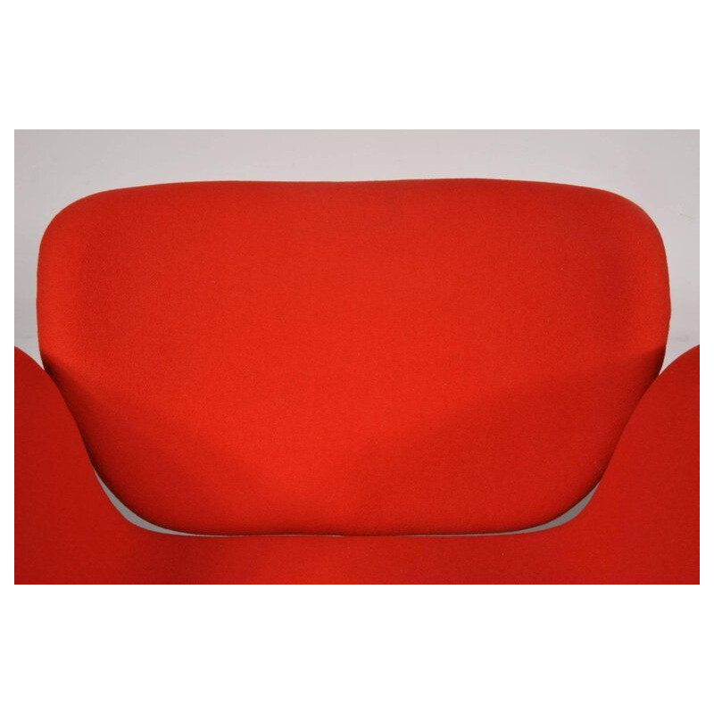 Vintage red tulip armchair  by Pierre Paulin for Artifort 1st edition,1950