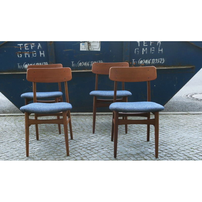 Suite de 4 chaises vintage bleues en teck, Danois