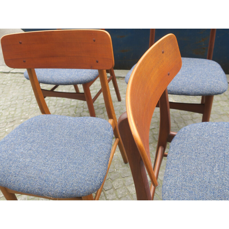 Suite de 4 chaises vintage bleues en teck, Danois