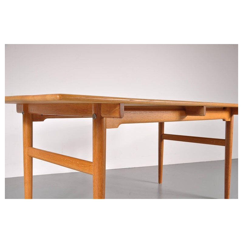 Table à repas vintage en chêne Wegner par Andreas Tuck, Danemark années 1950