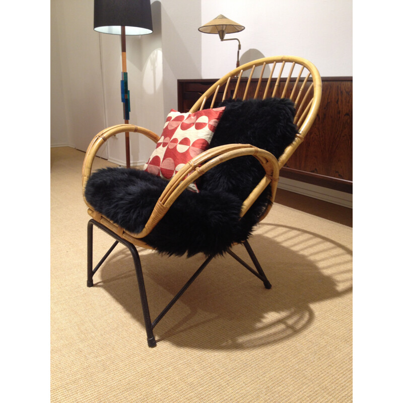 Scandinavian armchair in rattan, metal and sheepskin - 1950s