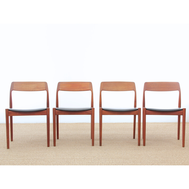 Suite de 4 chaises vintage scandinave en teck par Norgaards Mobelfarik, 1960