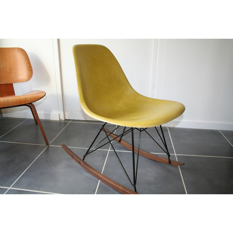 Herman Miller yellow rocking chair, Charles & Ray EAMES - 1960s