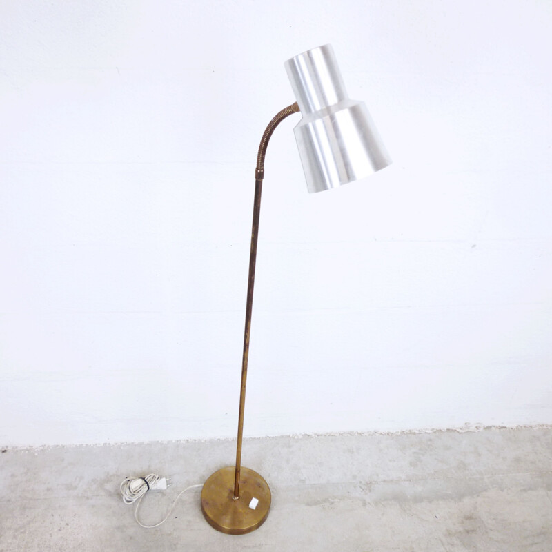 Vintage scandinavian hinged floorlamp in metal and brass 1960