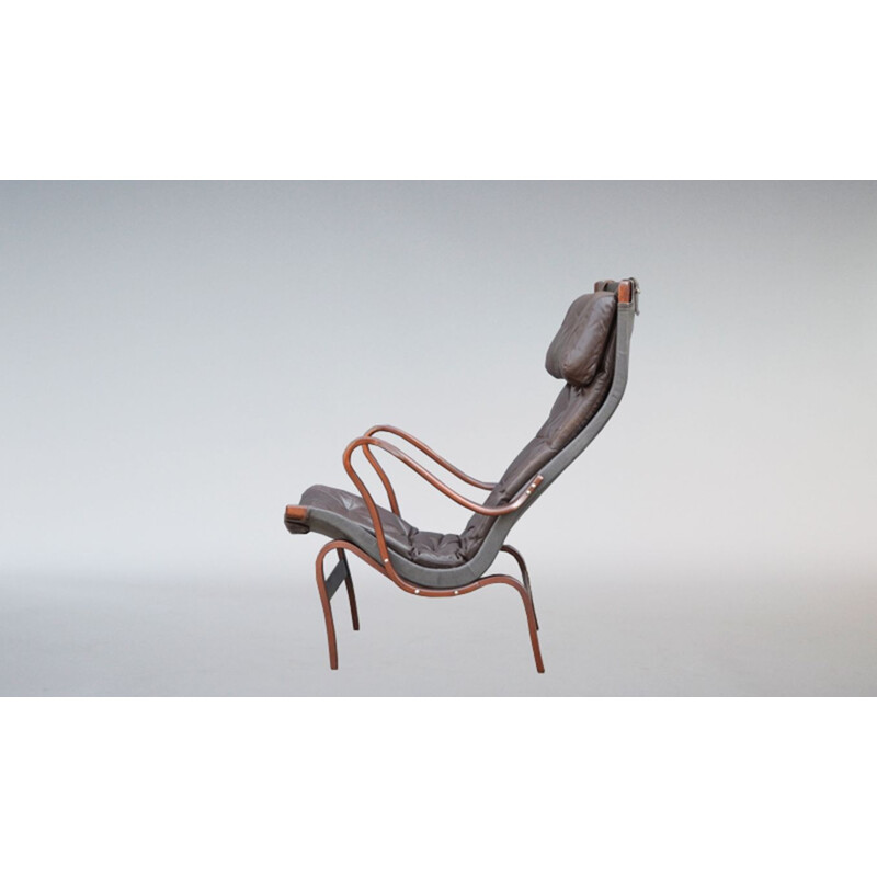 Fauteuil lounge vintage en cuir Pernilla par Bruno Mathsson pour DUX Suède années 1960