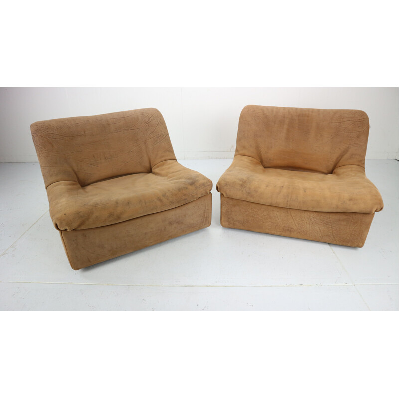 Set of 2 vintage lounge chairs De Sede DS46 in Buffalo Leather, Switzerland 1970s