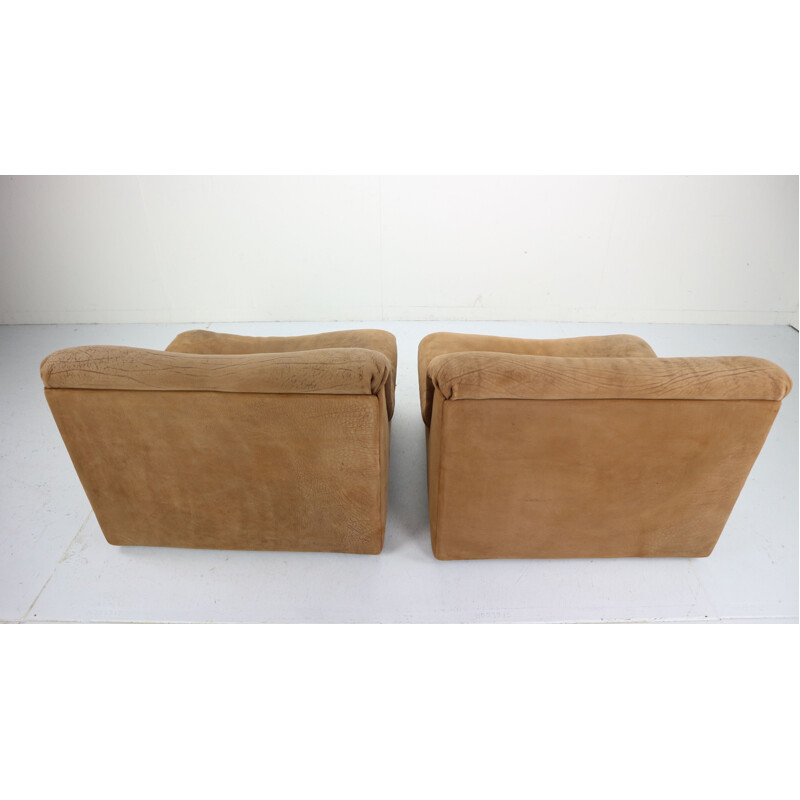 Set of 2 vintage lounge chairs De Sede DS46 in Buffalo Leather, Switzerland 1970s