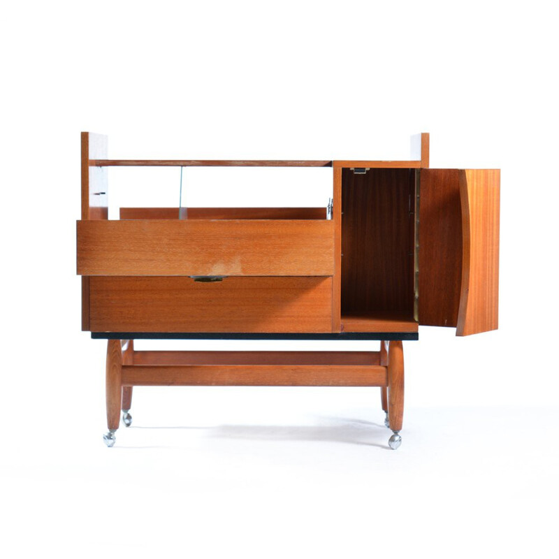 Cabinet bar à roulettes en bois et laiton - 1960