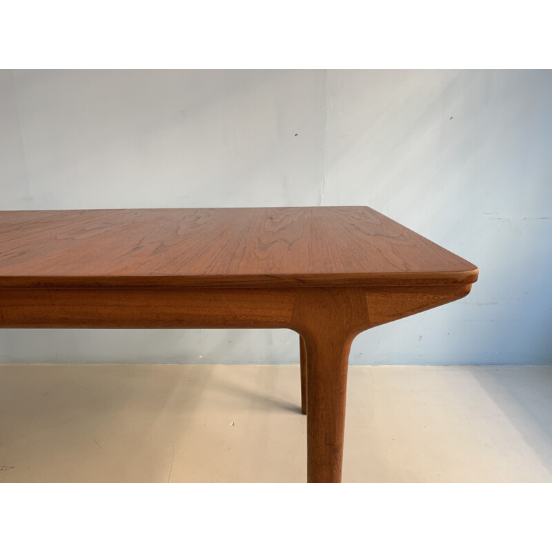 Vintage dining table in teak by McIntosh,1960