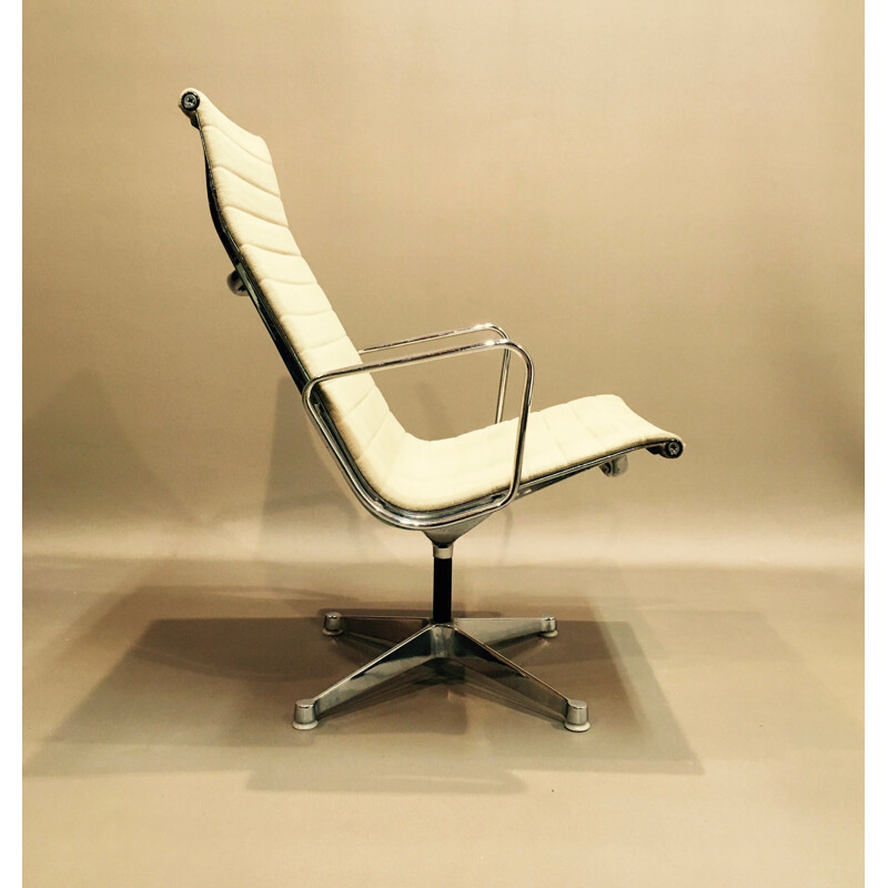 Fauteuil vintage Charles and Ray Eames EA116, 1970