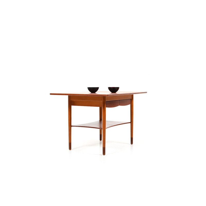 Vintage Børge Mogensen model 149 table in teak and beech wood