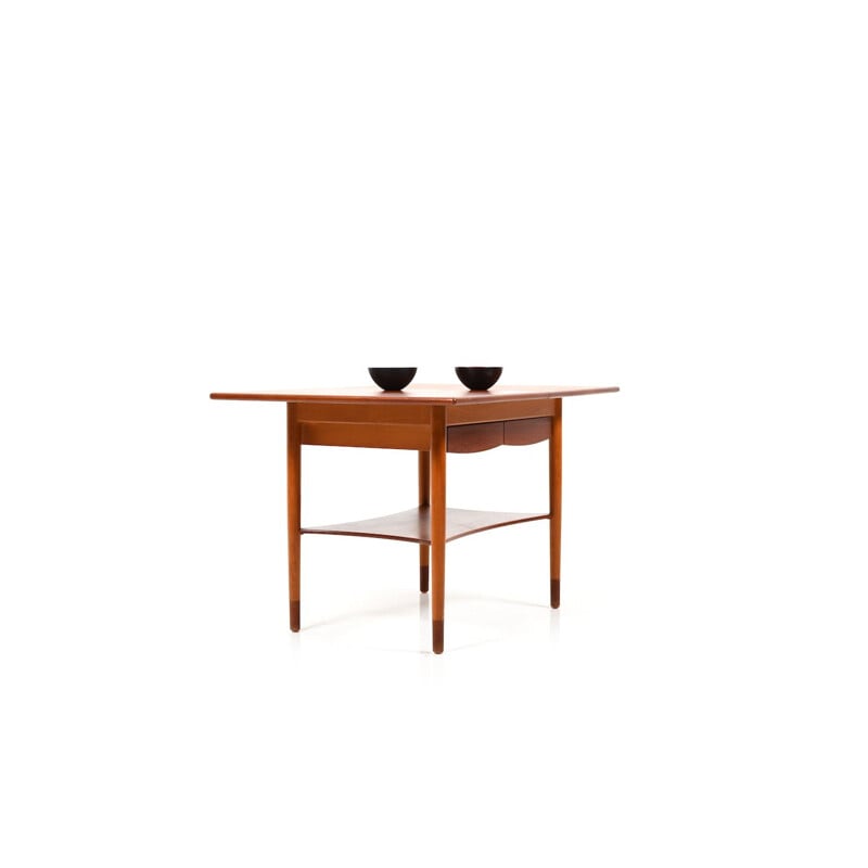 Vintage Børge Mogensen model 149 table in teak and beech wood
