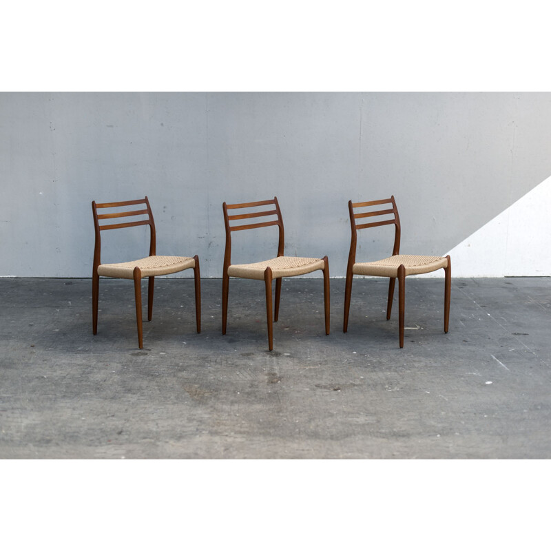 Set of 3 vintage chairs in teak Moller 78