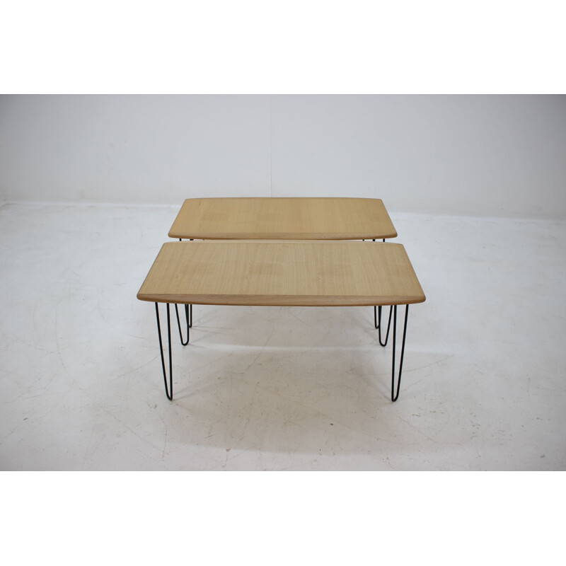 Set of 2 vintage coffee table in oak on hairpin legs 1960s