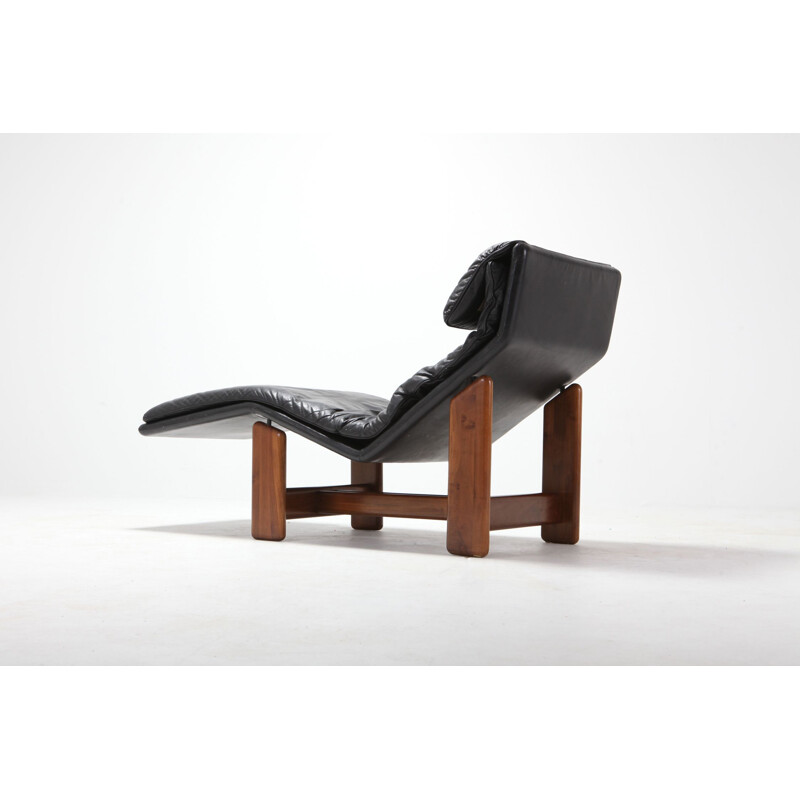 Vintage black leather and walnut armchair for Afra & Tobia Scarpa 1980