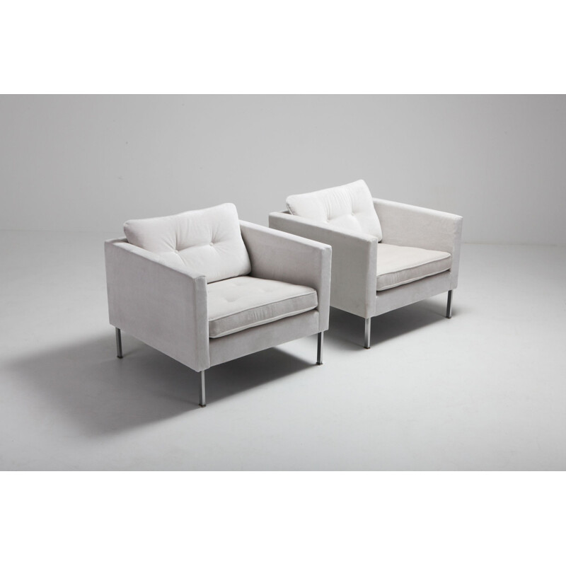Pair of 446 Club chairs by Pierre Paulin for Artifort