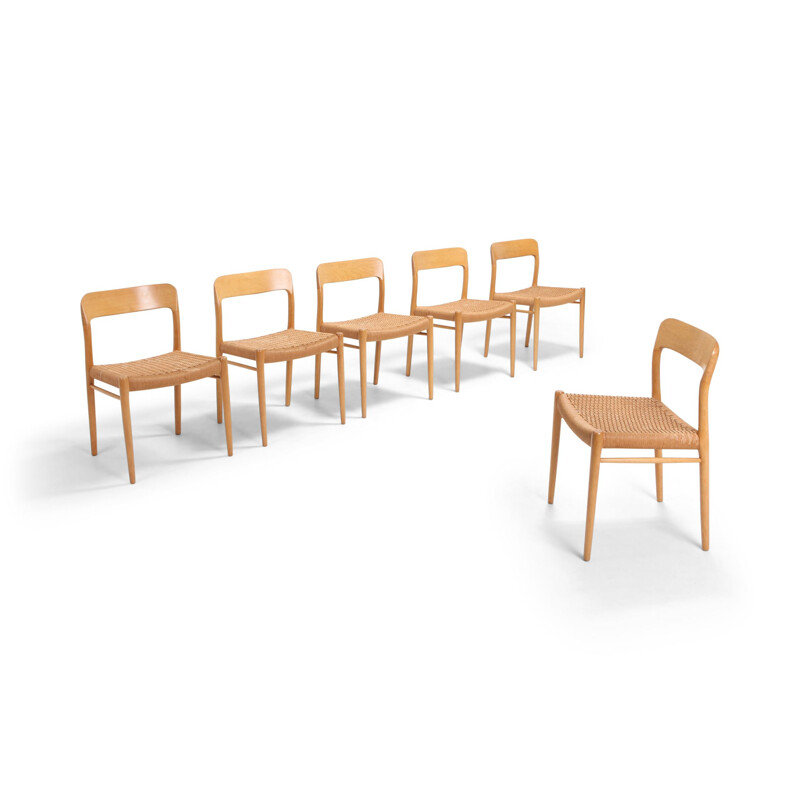 Set of 6 chairs in oakwood by Niels O. Möller