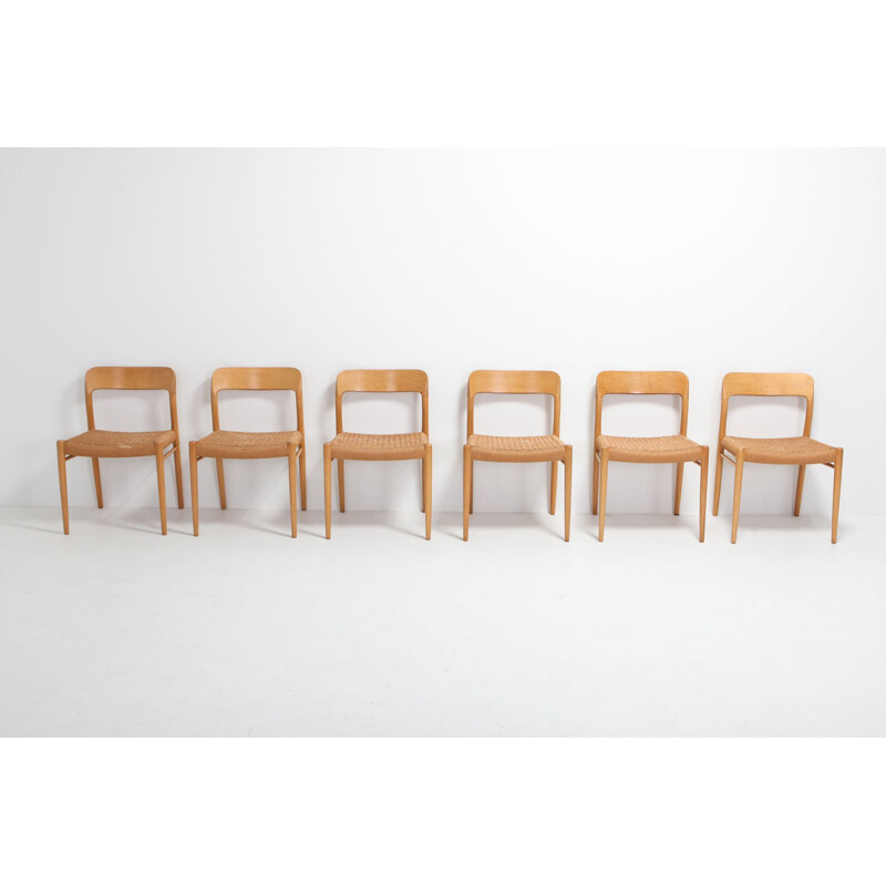 Set of 6 chairs in oakwood by Niels O. Möller