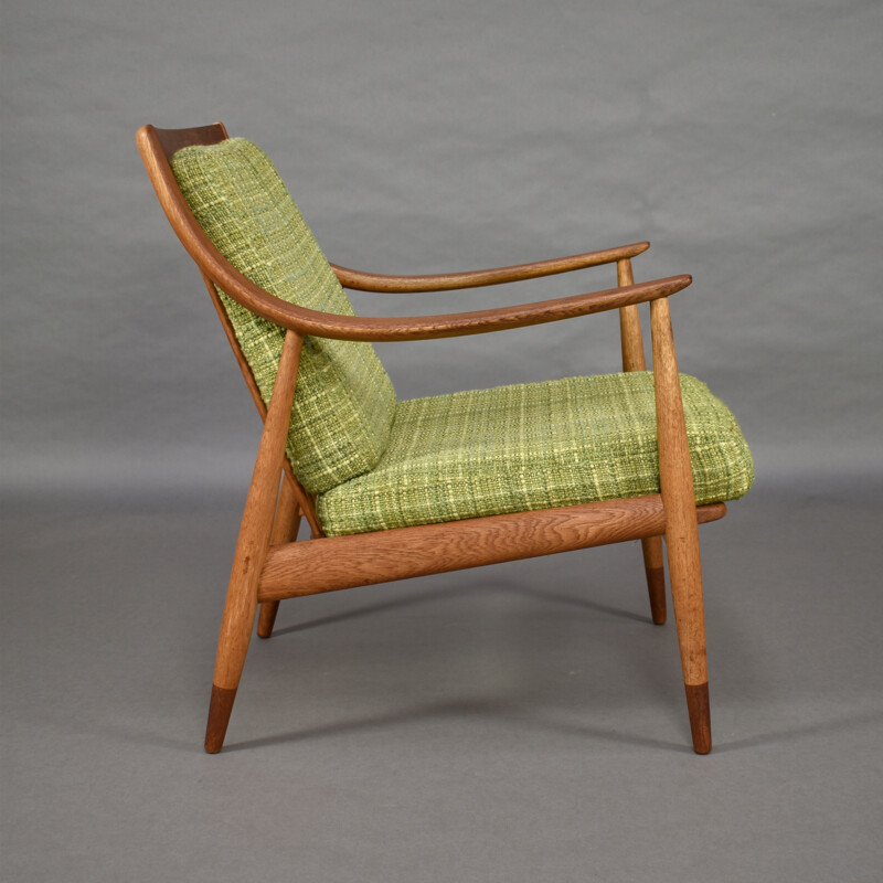 Pair of green FD-146 chairs by Hvidt & Molgaard