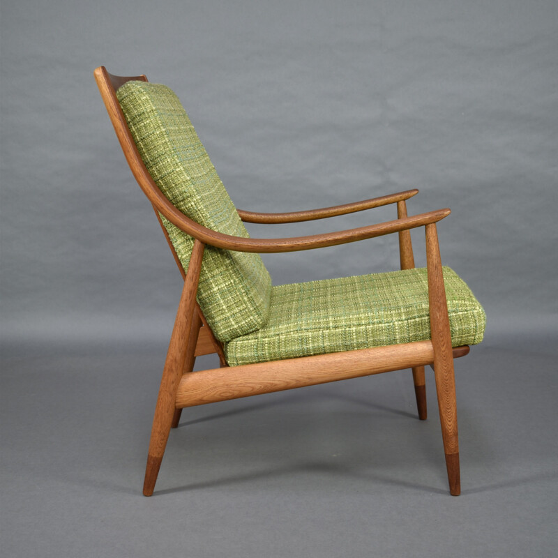 Pair of green FD-146 chairs by Hvidt & Molgaard