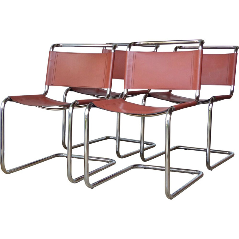 Suite de 4 chaises vintage par Marcel Breuer en cuir modèle B33 année 70