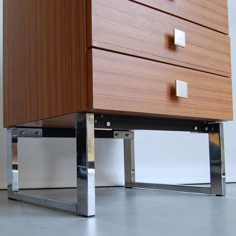 554 chest of drawers by Pierre Guariche for Meurop
