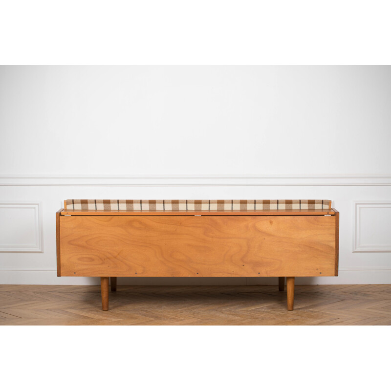 GE6 Daybed sofa by Hans J. Wegner for Getama