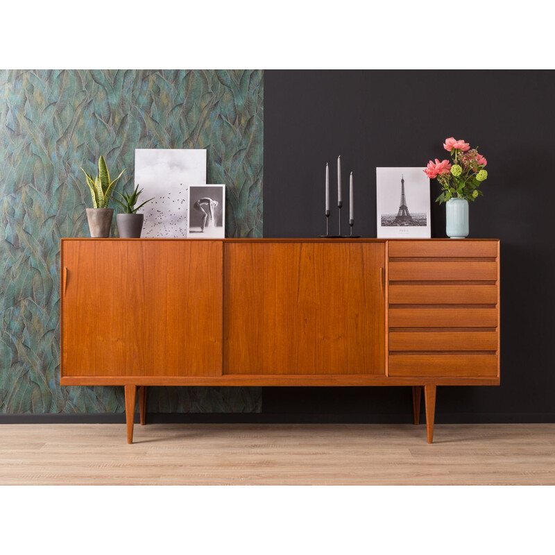 Sideboard in teak by Henry Rosengren Hansen for Brande