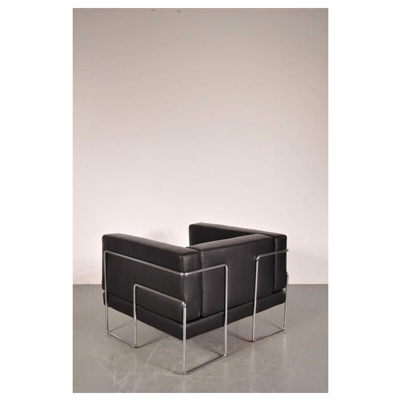 Black armchair in leather by Kwok Hoï Chan for Steiner