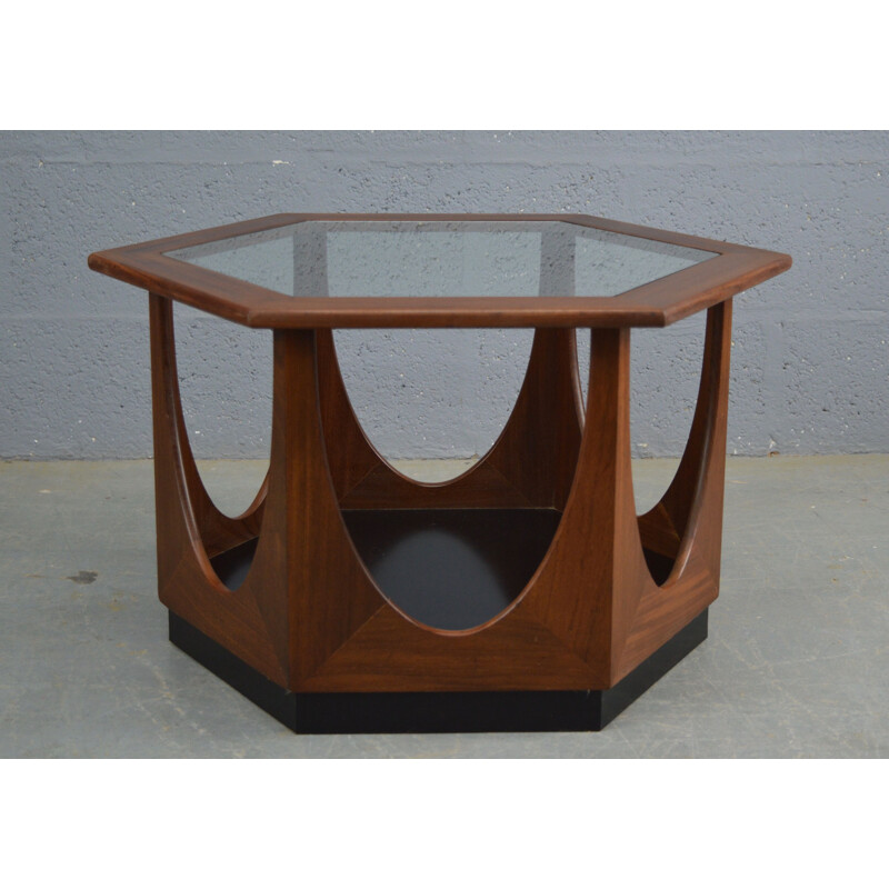 Table basse vintage hexagonale par Victor Wilkins 1960