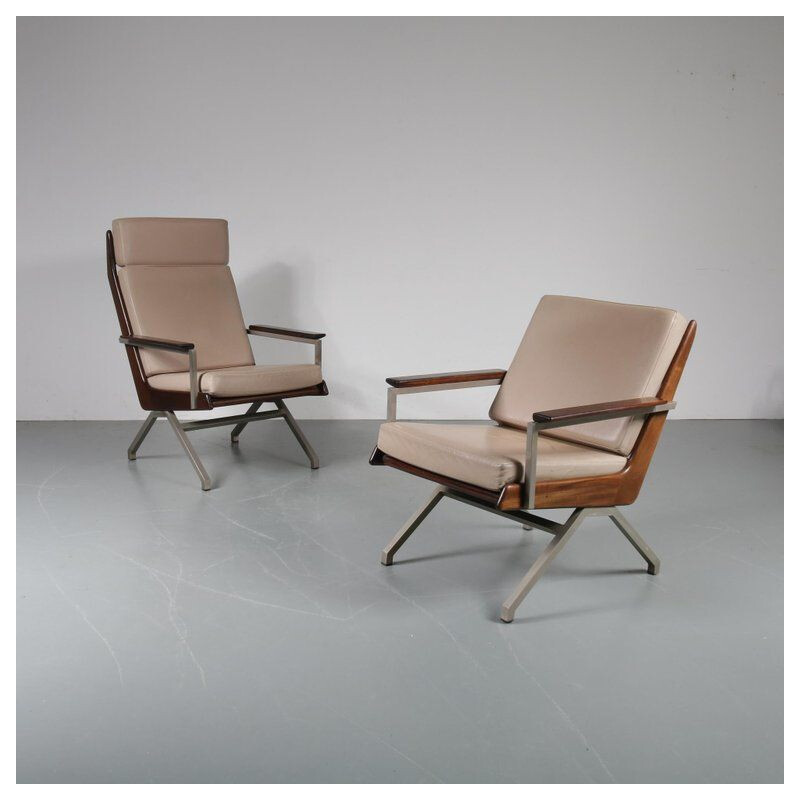 Pair of vintage armchairs for Gelderland in beige fabric and metal 1960