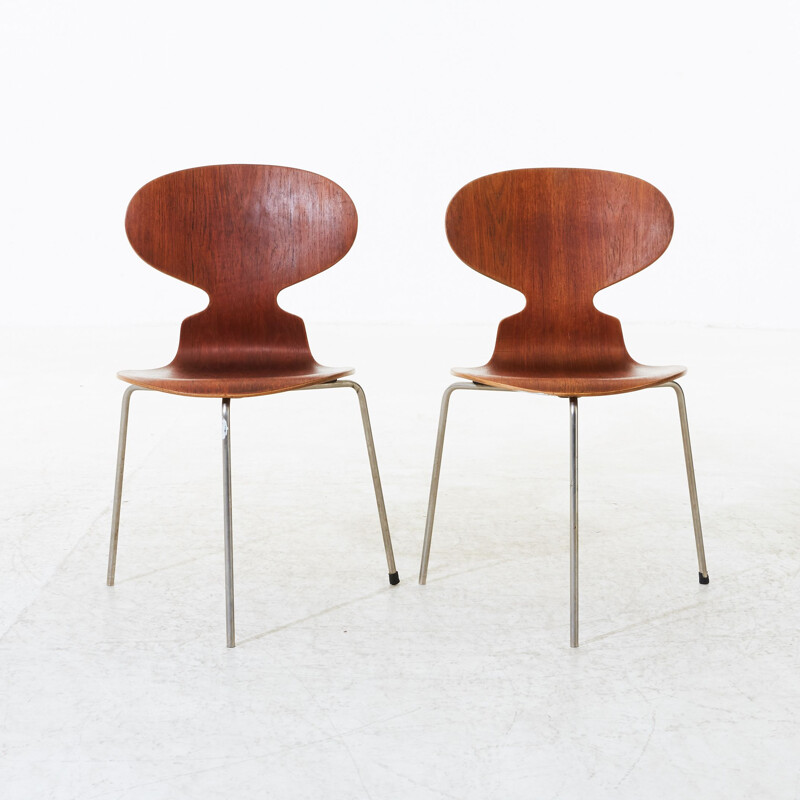 Pair of vintage chairs Myran by Arne Jacobsen for Fritz Hansen Denmark 1950