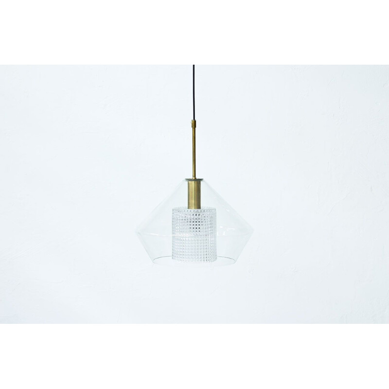 Lámpara de suspensión vintage de cristal y latón de Carl Fagerlund para Orrefors, Suecia 1960