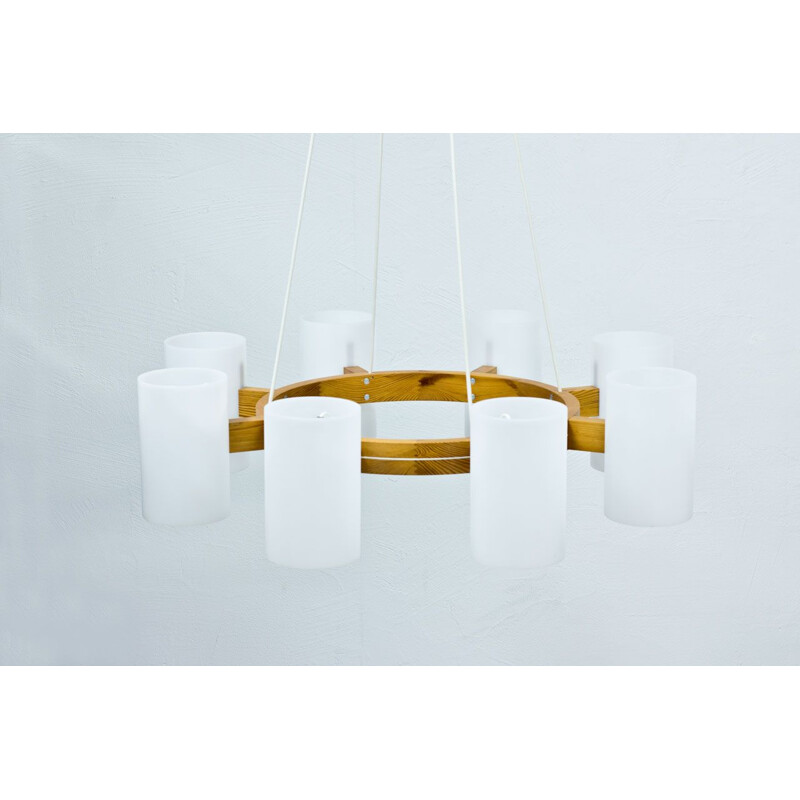 Vintage chandelier with little wear and tear by Uno and Östen Kristiansson for Luxus, Sweden 1960