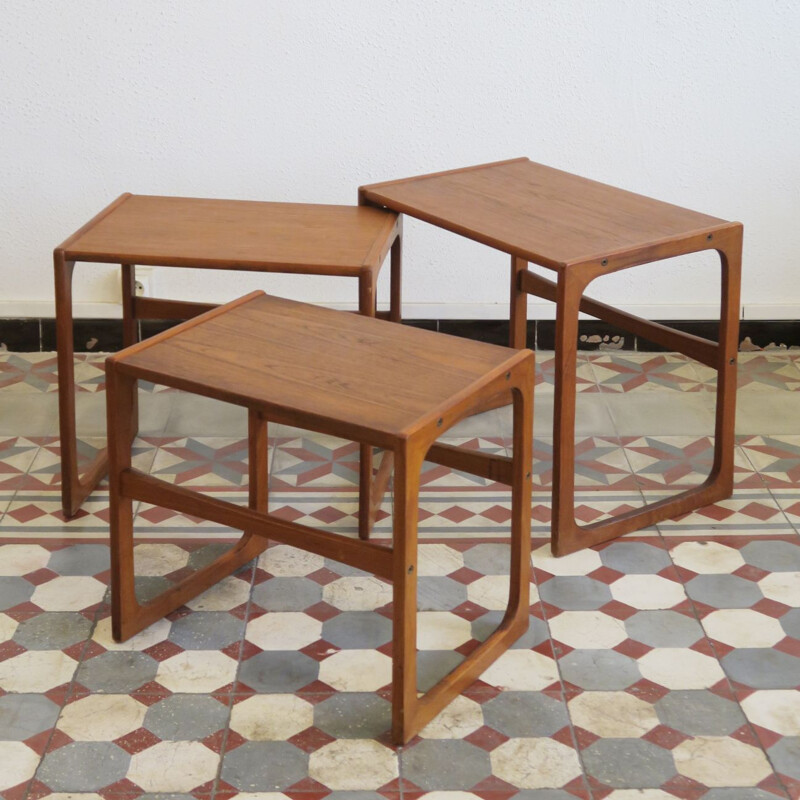 Ensemble de tables vintage gigognes danoises en teck 1960