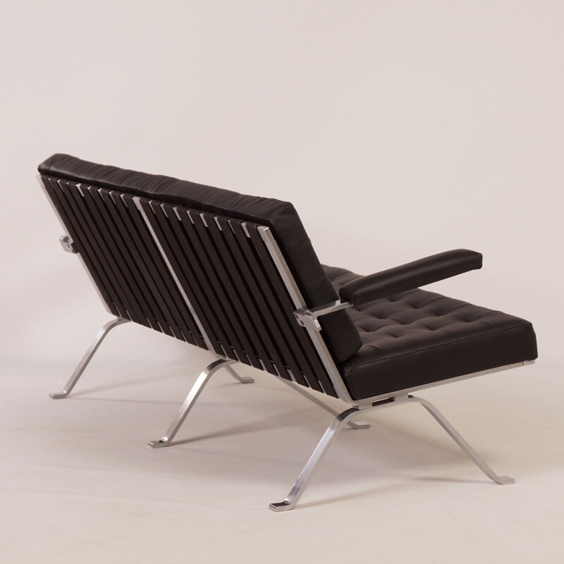 Vintage 3-Sitzer-Sofa aus schwarzem Leder Modell 1042 von Artimeta