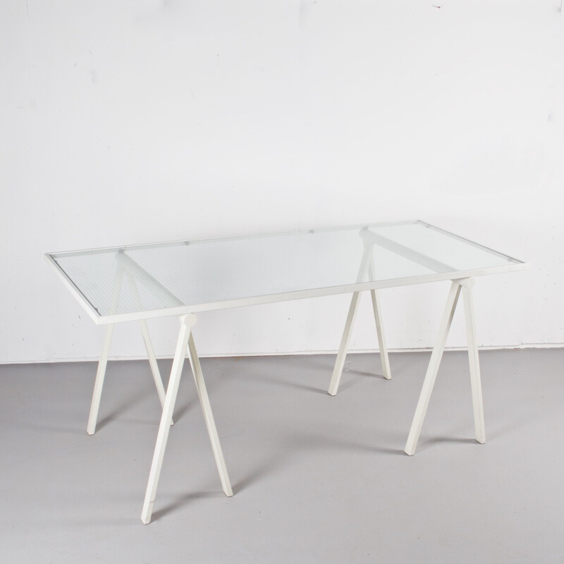 Table vintage par Rodney Kinsman en métal blanc et verre 1970