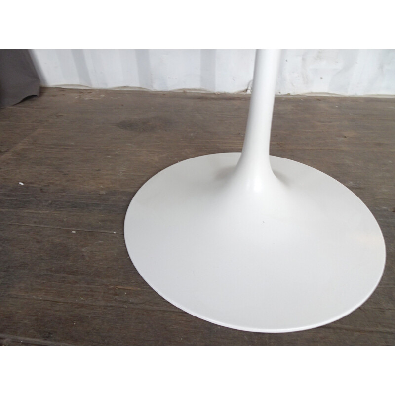 Vintage table Knoll Saarinen in marble