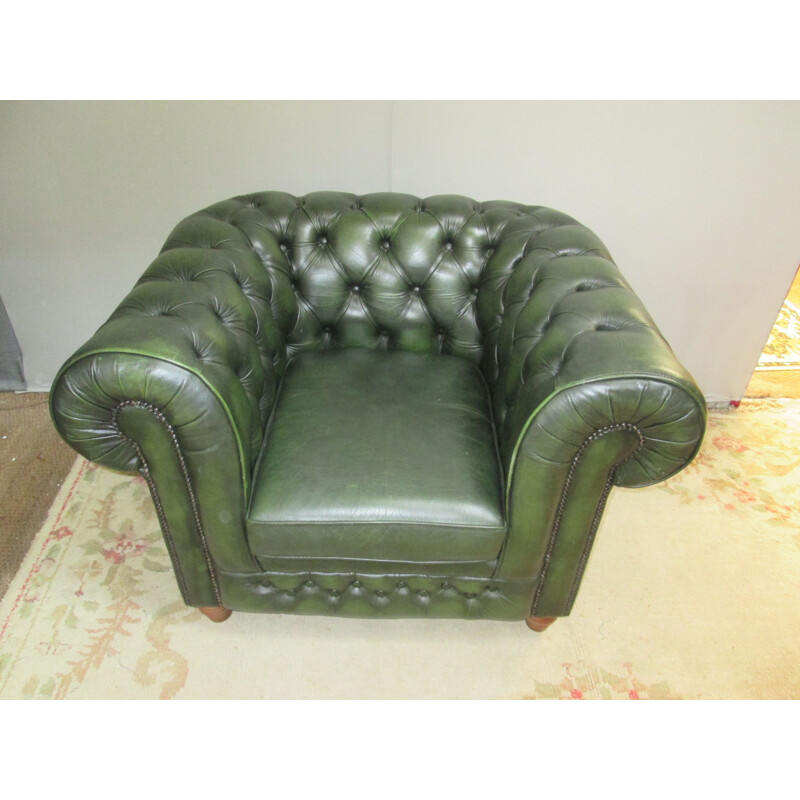 Vintage green leather chesterfield armchair 1990