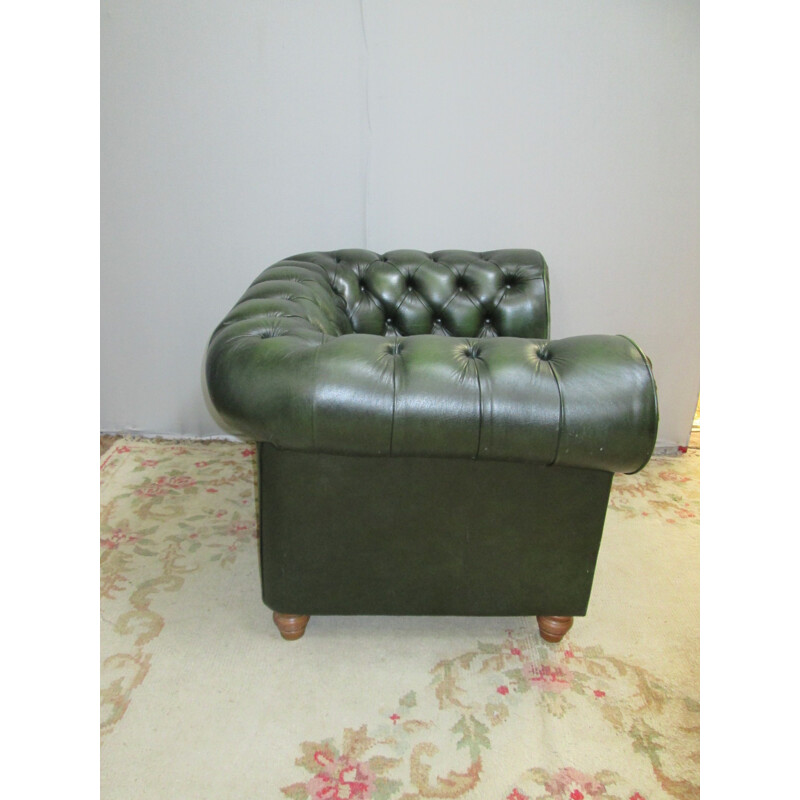 Vintage green leather chesterfield armchair 1990