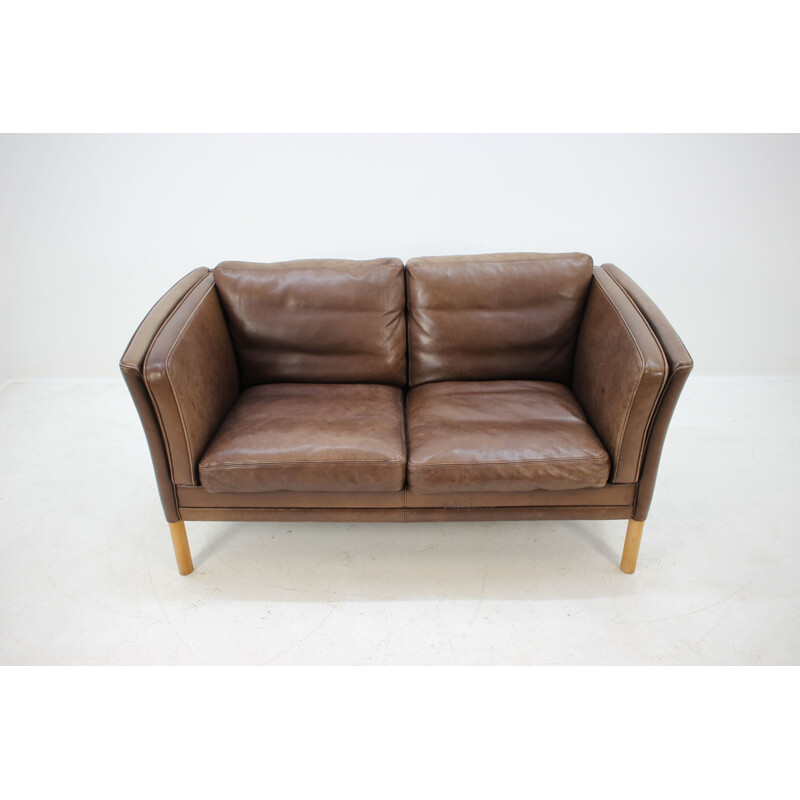 Vintage Danish 2-seater sofa in leather from the 60s