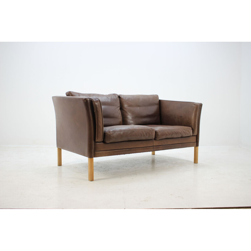 Vintage Danish 2-seater sofa in leather from the 60s