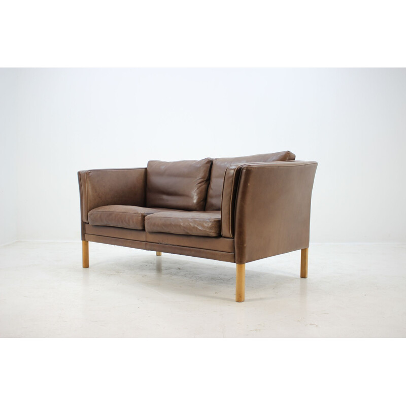 Vintage Danish 2-seater sofa in leather from the 60s